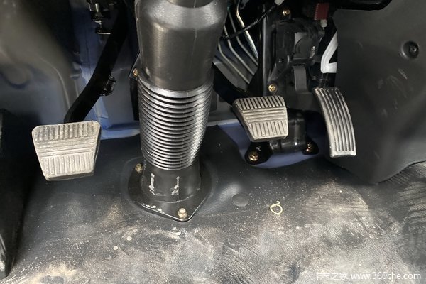 疫情期优惠 0.5万 跨越者D5载货车促销中