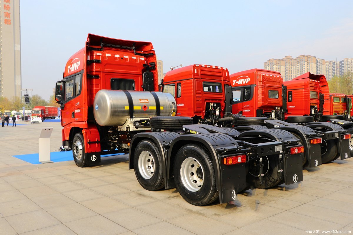 【图】陕汽重卡 德龙x3000 轻量化版 460马力 6x4 lng牵引车(国六)(sx