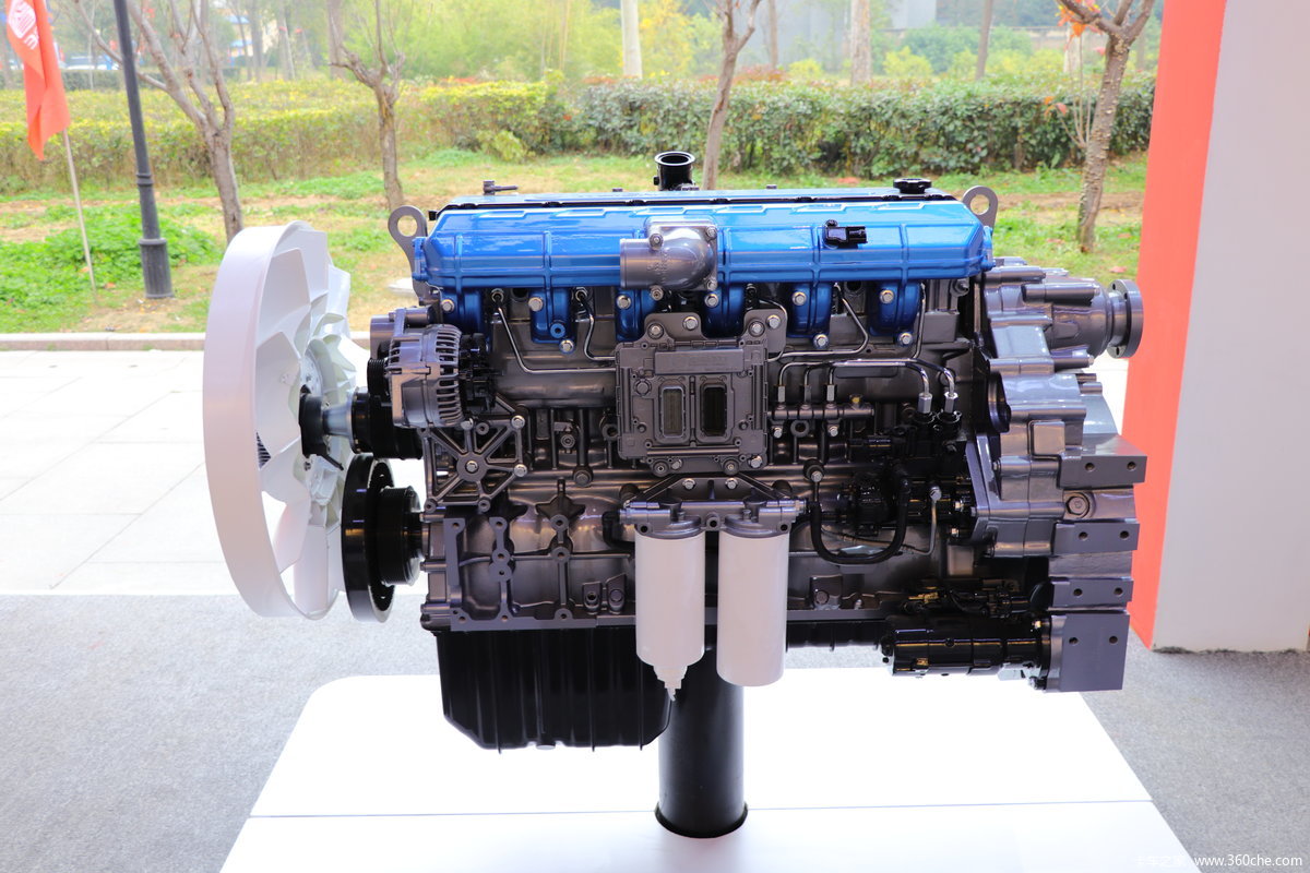 潍柴WP8 320马力 7.8L 国六 柴油发动机