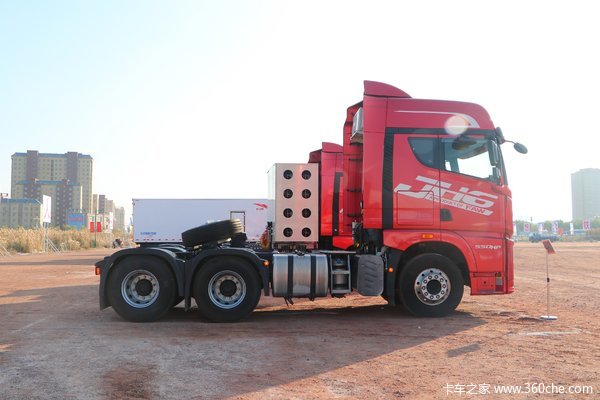 优惠 2万 厦门和骏解放JH6牵引车促销中