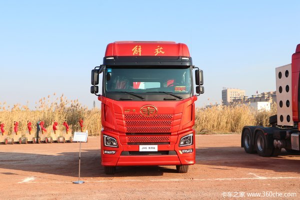 降价促销  长沙解放JH6牵引车优惠0.7万