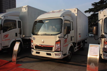 中国重汽 HOWO T5G 95马力 4X2 冷藏车(中集牌)(ZZ1047C3414B145)