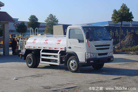 跃进 103马力 4X2 洒水车(江特牌)