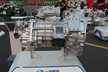 一汽解放CA10TAX130M1 超速档 10挡 手动挡变速箱