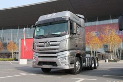 一汽解放 J7重卡 豪华版 550马力 6X4 AMT自动挡牵引车(CA4250P77K25T1E5)