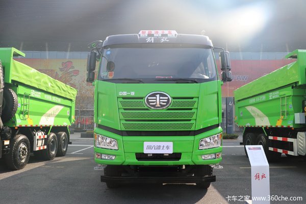 一汽解放 新J6P重卡 360马力 8X4 5.6米渣土自卸车(国六)(CA3310P66K24L1T4E6)