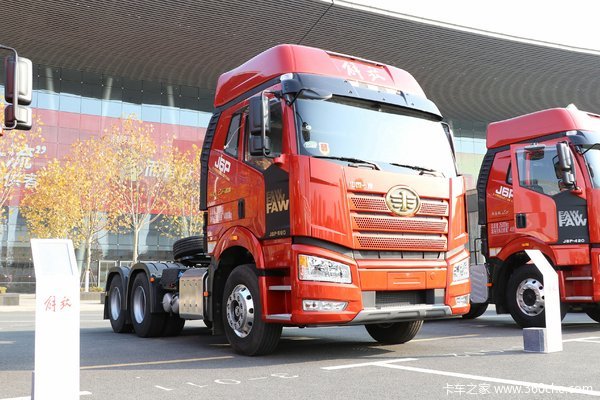 一汽解放 新J6P重卡 460马力 6X4牵引车(457后桥)(CA4250P66K24T1A1E5)