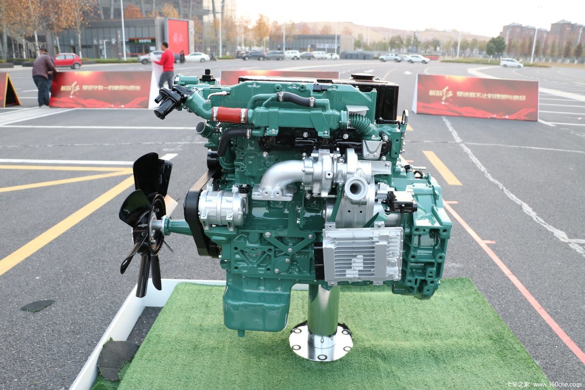 大柴CA4DK1-22E6 220马力 4.8L 国六 柴油发动机