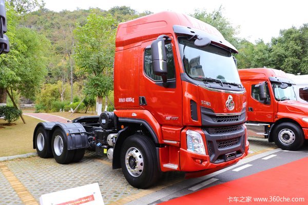 回馈客户合浦玉柴乘龙H5牵引车仅售29万