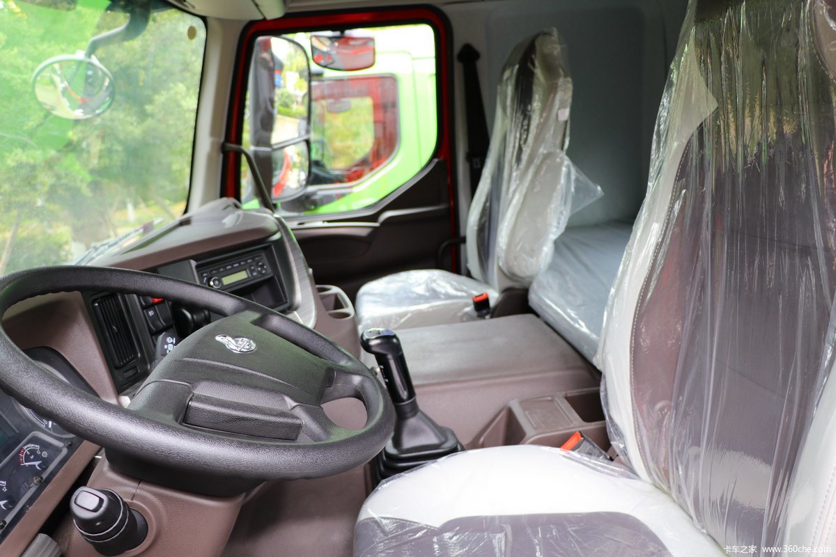 2米自卸车(高顶)(lz3316h7fb)>驾驶室>东风柳汽 乘龙h7 500马力 8x4