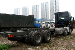 中国重汽 HOWO A7重卡 380马力 8X4 载货车(底盘)(ZZ1317N4667N1H)