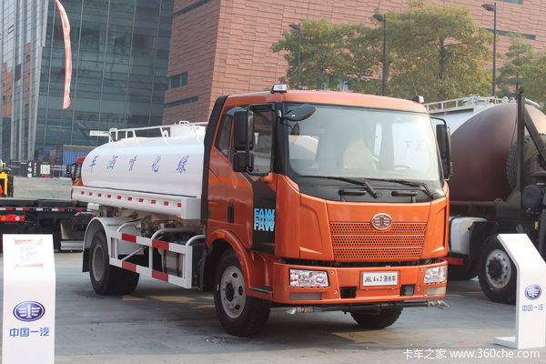 一汽解放 J6P 220马力 4X2 洒水车(CA5160GSSP62K1L2E4A)