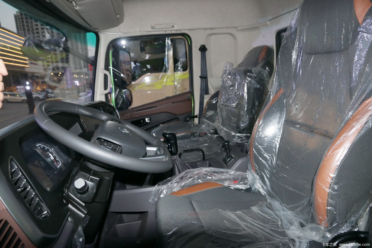 2米自卸车(国六)>驾驶室> > 陕汽商用车 > 轩德翼6 > 陕汽商用车 轩德