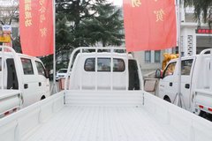 唐骏欧铃 V5-1系列 105马力 CNG 3.01米双排栏板轻卡(ZB1035VSD5L)