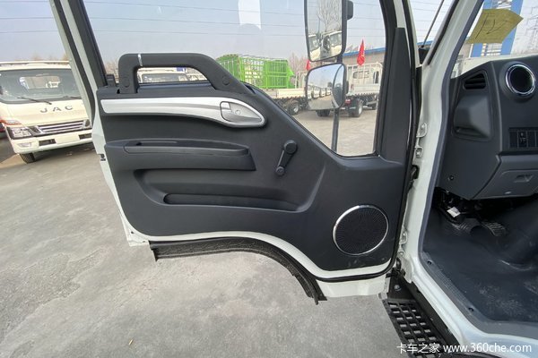 降价促销 骏铃E3载货车仅售7.56万元起