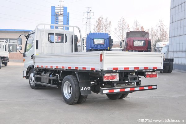 优惠 0.3万  嘉兴市骏铃V3载货车促销中