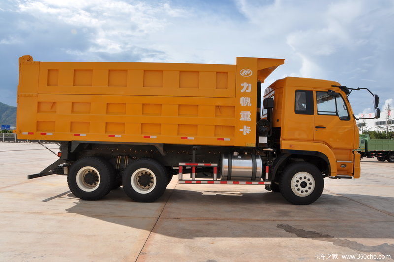 6米自卸车(lfj3251g7) 外观 力帆 欧式战龙 t9重卡 290马力 6x4 5.