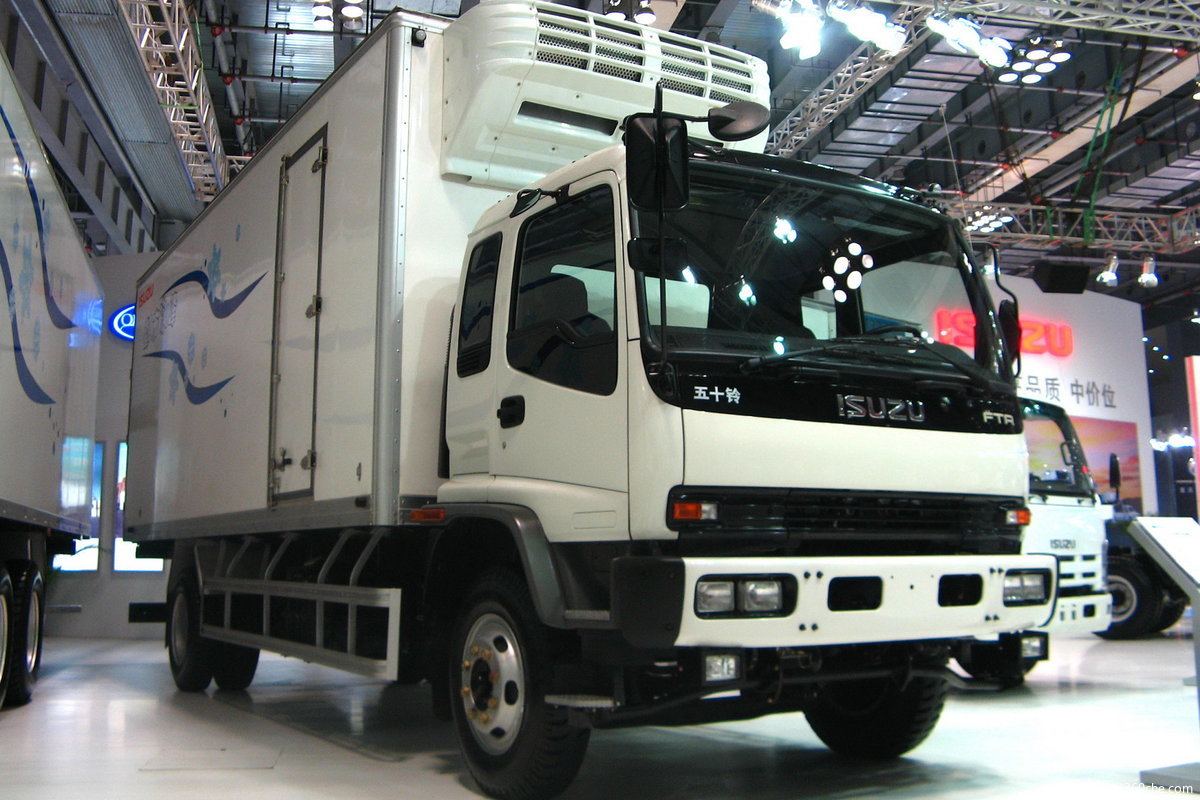 【图】庆铃 五十铃ftr 175马力 4x2 冷藏车(ql5140xlctqfrj)_实拍图片