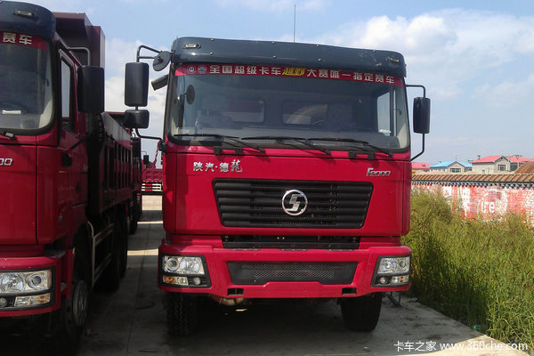 陕汽 德龙F2000重卡 380马力 8X4 8米LNG自卸车(SX3315DT456TL1)