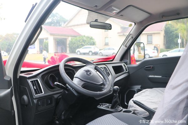 疫情期优惠 0.5万 跨越者D5载货车促销中