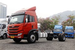 青岛解放 龙V中卡 220马力 4X2 7.8米厢式载货车(国六)(CA5180XXYPK1L5E6A80)