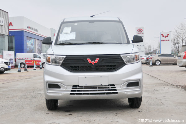 五菱 宏光V 2020款 劲享版  76马力 汽油 1.2L 7/8座面包车(国六)