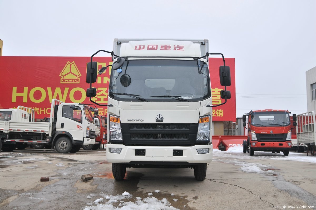 中国重汽HOWO 悍将 116马力 3.85米排半厢式轻卡