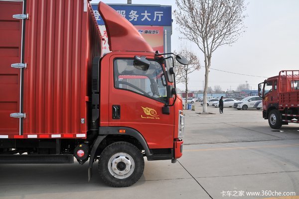 中国重汽HOWO 悍将 143马力 3.85米排半栏板轻卡底盘(ZZ1047F3315E145)