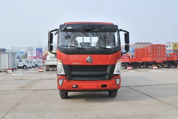 中国重汽HOWO G5X中卡 220马力 4X2 5.75米排半栏板载货车(ZZ1187K451DF1)