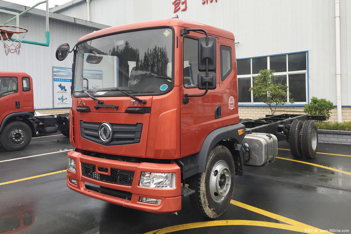 东风华神 T3 140马力 4X2 洒水车(程力威牌)