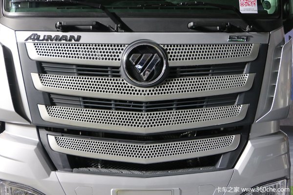 欧曼EST牵引车深圳市火热促销中 让利高达0.8万