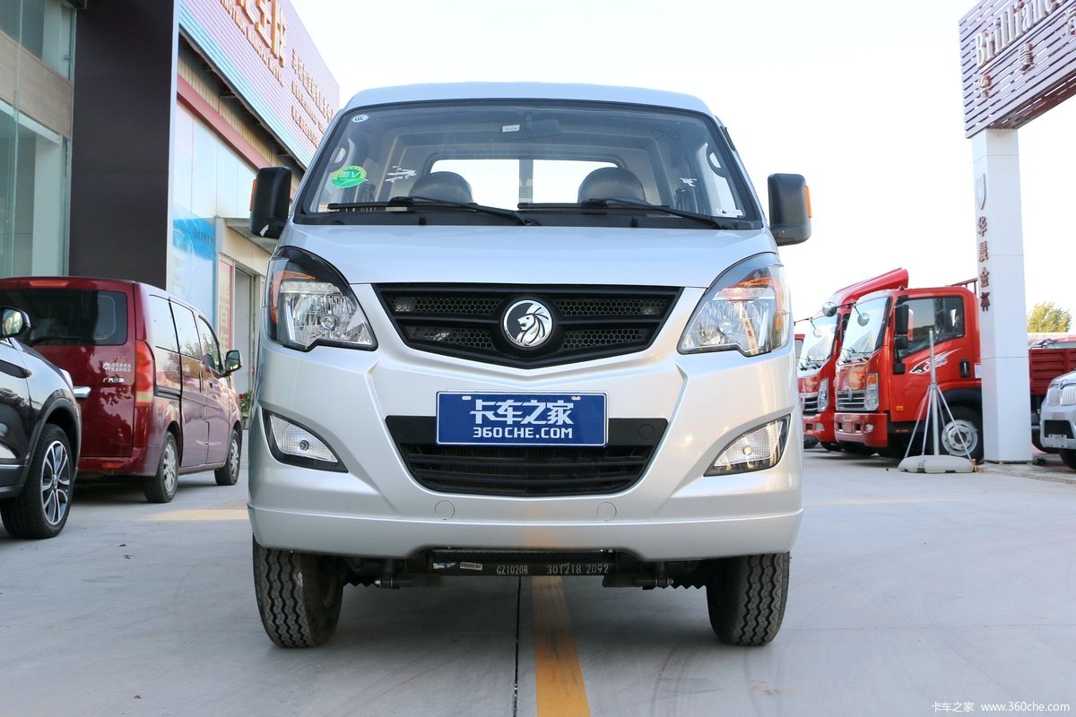 中国重汽成都商用车(原重汽王牌) W1 102马力 4X2 随车吊(程力威牌)