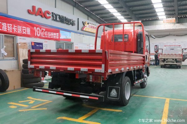 优惠 0.5万 豪沃轻卡悍将载货车促销中