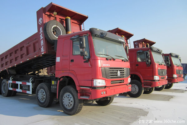 中国重汽 HOWO重卡 375马力 8X4 9.4米自卸车(ZZ3317N4667C)