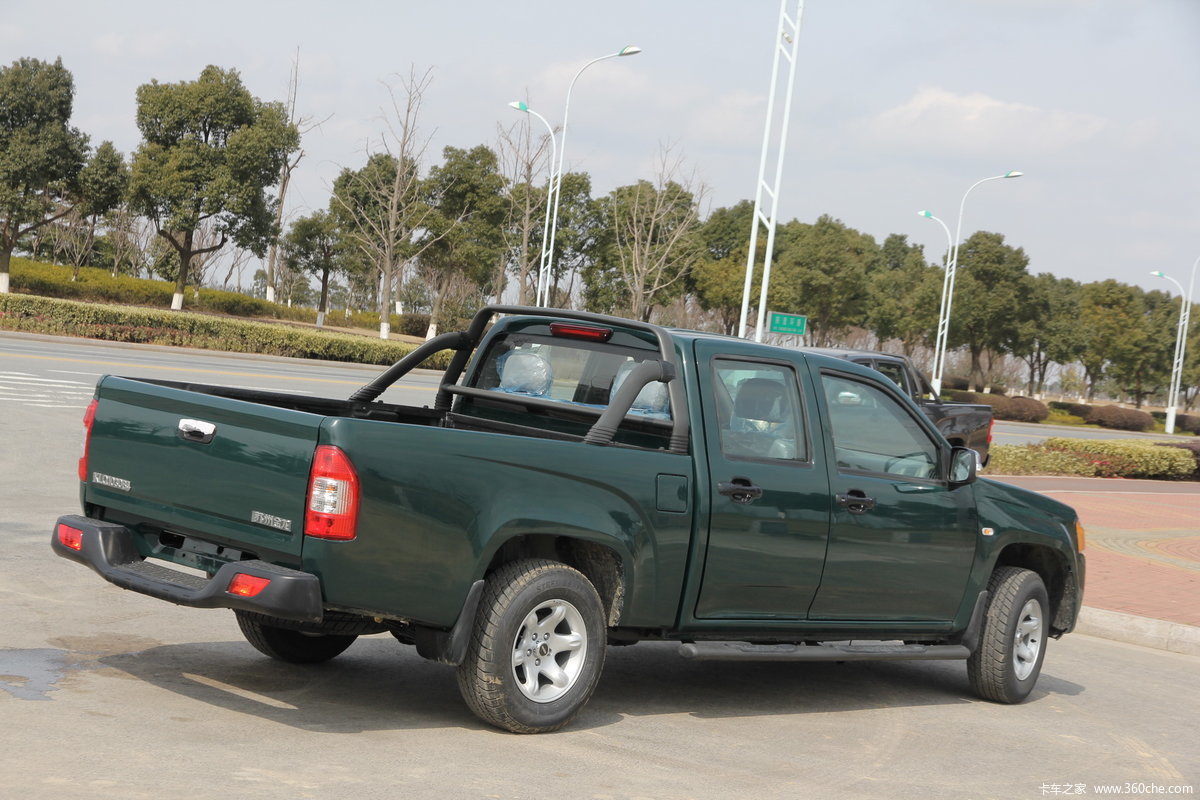海格汽车 御骏 2012款海格 御骏 102马力 2.8l柴油 大双排皮卡 外观