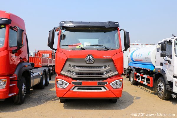 中国重汽 豪瀚N7G重卡 360马力 4X2牵引车(4.11速比)(ZZ4185N3616E1)