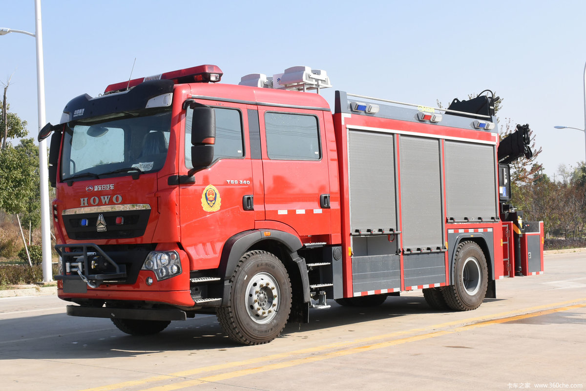 中国重汽 HOWO T5G 340马力 4X2 抢险救援消防车(新东日牌)