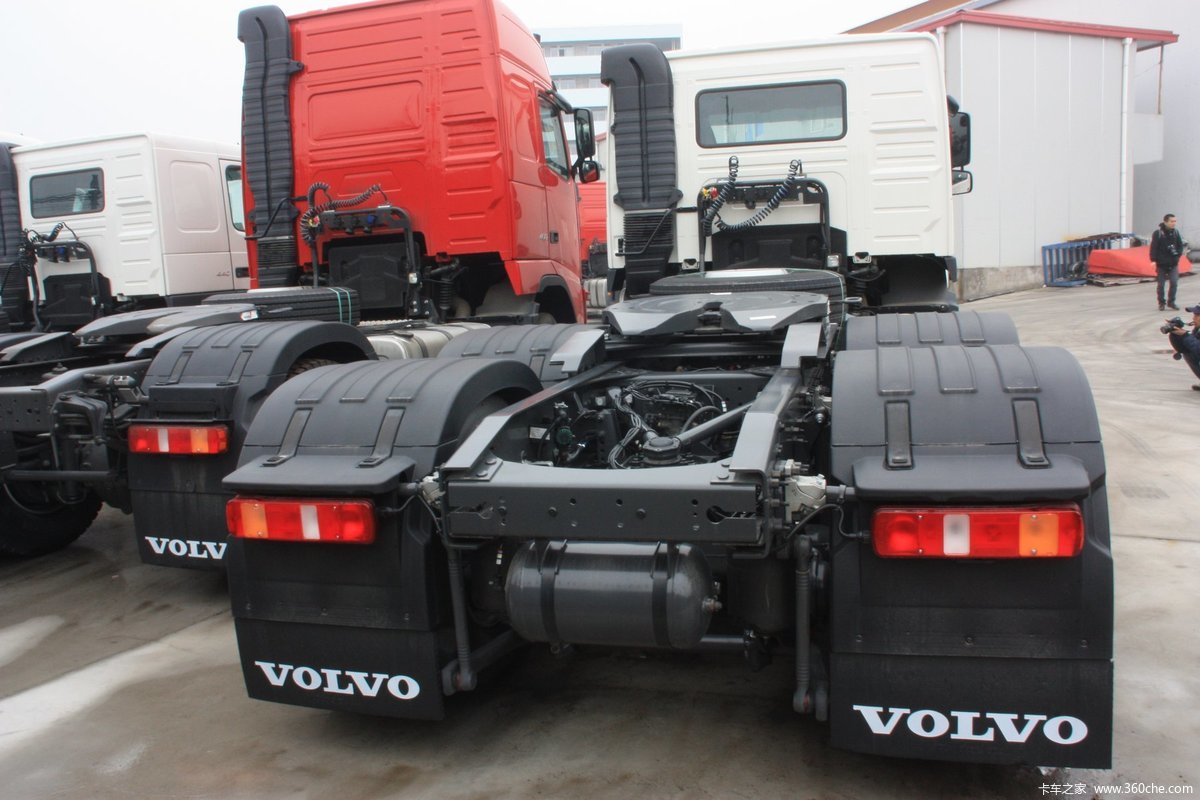 【图】沃尔沃 fm重卡 400马力 6x4 牵引车_实拍图片_92050_卡车之家