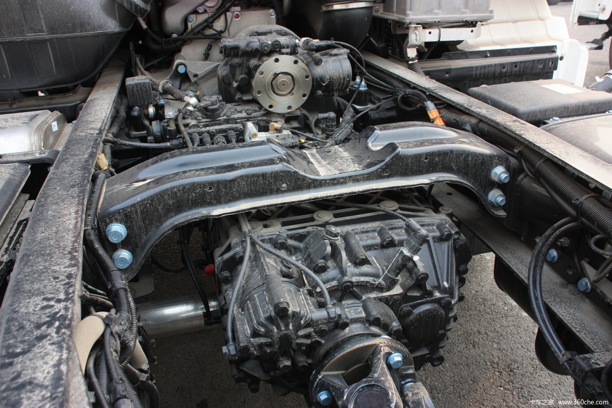 曼(man) tgs33 440马力 6x4 消防车(底盘)