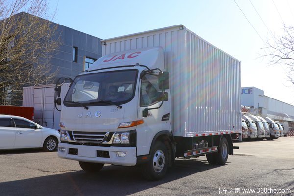 骏铃V6载货车哈尔滨市火热促销中 让利高达0.5万