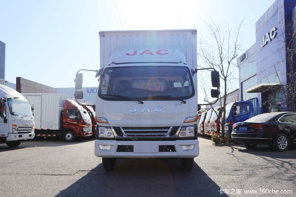 骏铃V6载货车哈尔滨市火热促销中 让利高达0.5万