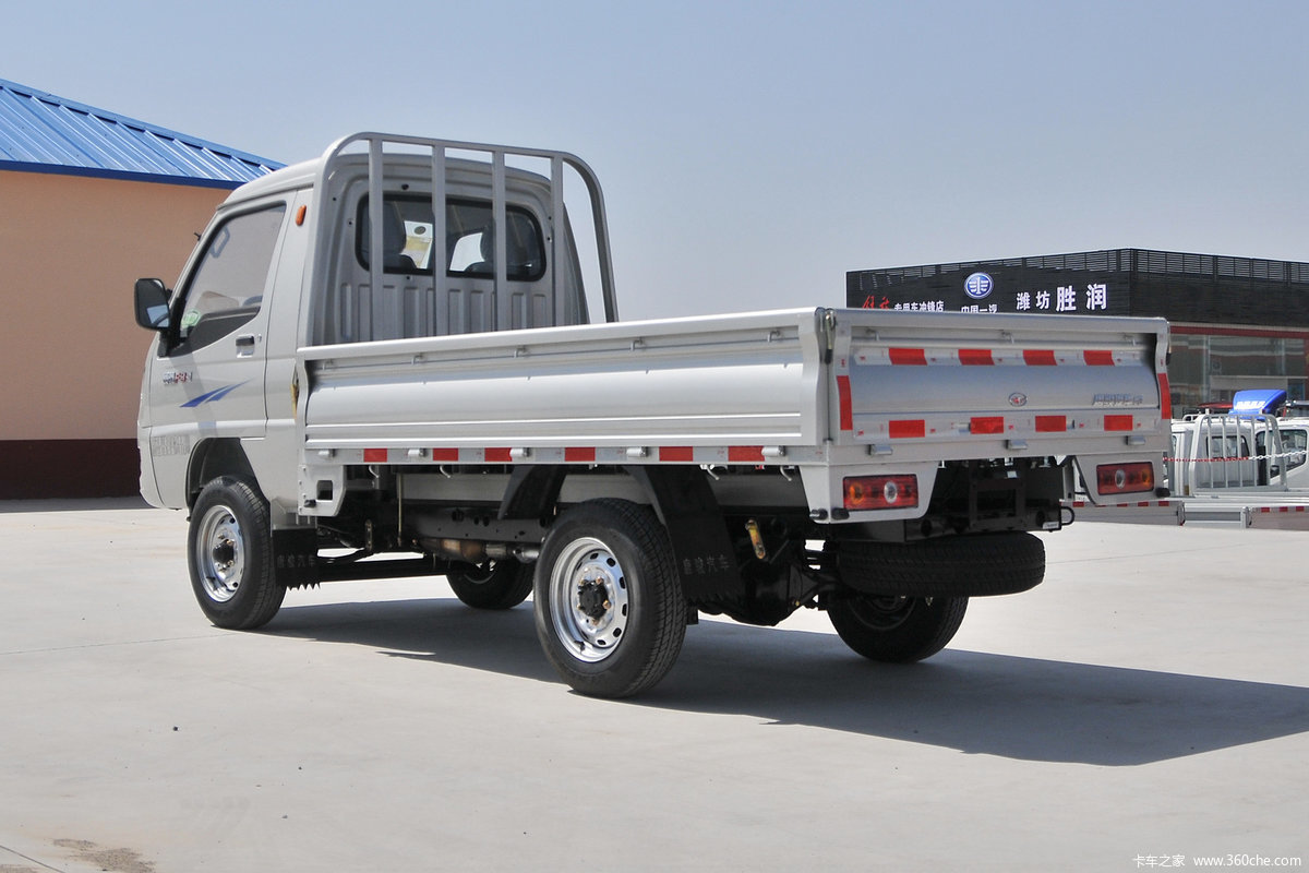 【图】唐骏欧铃 赛菱f3 1.2l 91马力 汽油 2.