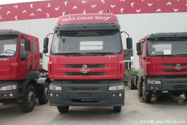 东风柳汽 霸龙507重卡 310马力 8X4 9.5米栏板载货车