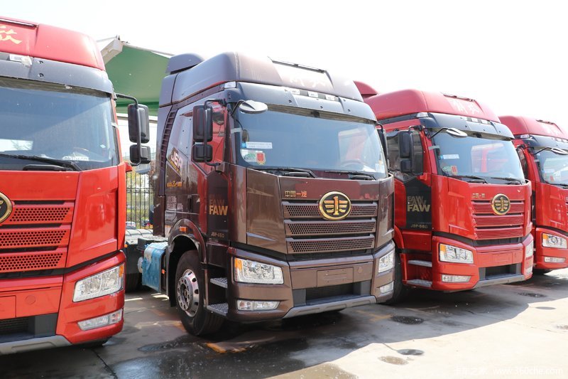 0 北方款 460马力 6x4牵引车(国六)(ca4250p66k25t1e6)_实拍图片