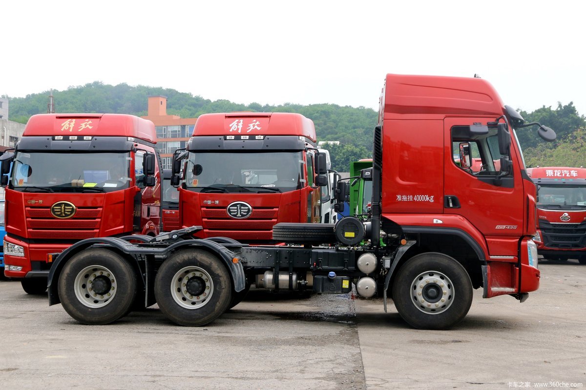 【图】东风柳汽 乘龙h5重卡 430马力 6x4牵引车(轻量化440后桥)(lz4