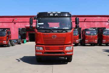 一汽解放 J6L重卡 320马力 8X4 7米栏板载货车(CA1310P62K1L5T4E5)