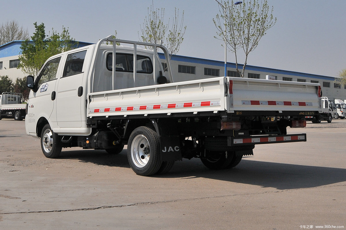 97米双排栏板微卡(国六)(hfc1030rv3e1c1s)_实拍图片_940672_卡车之家