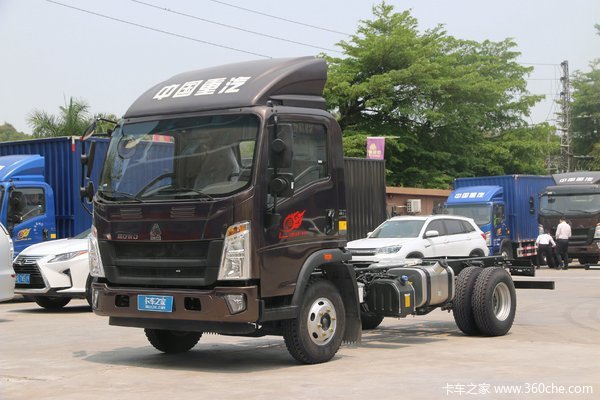 中国重汽HOWO 王系 160马力 4.15米单排厢式轻卡(ZZ5117XXYG3315E1B)
