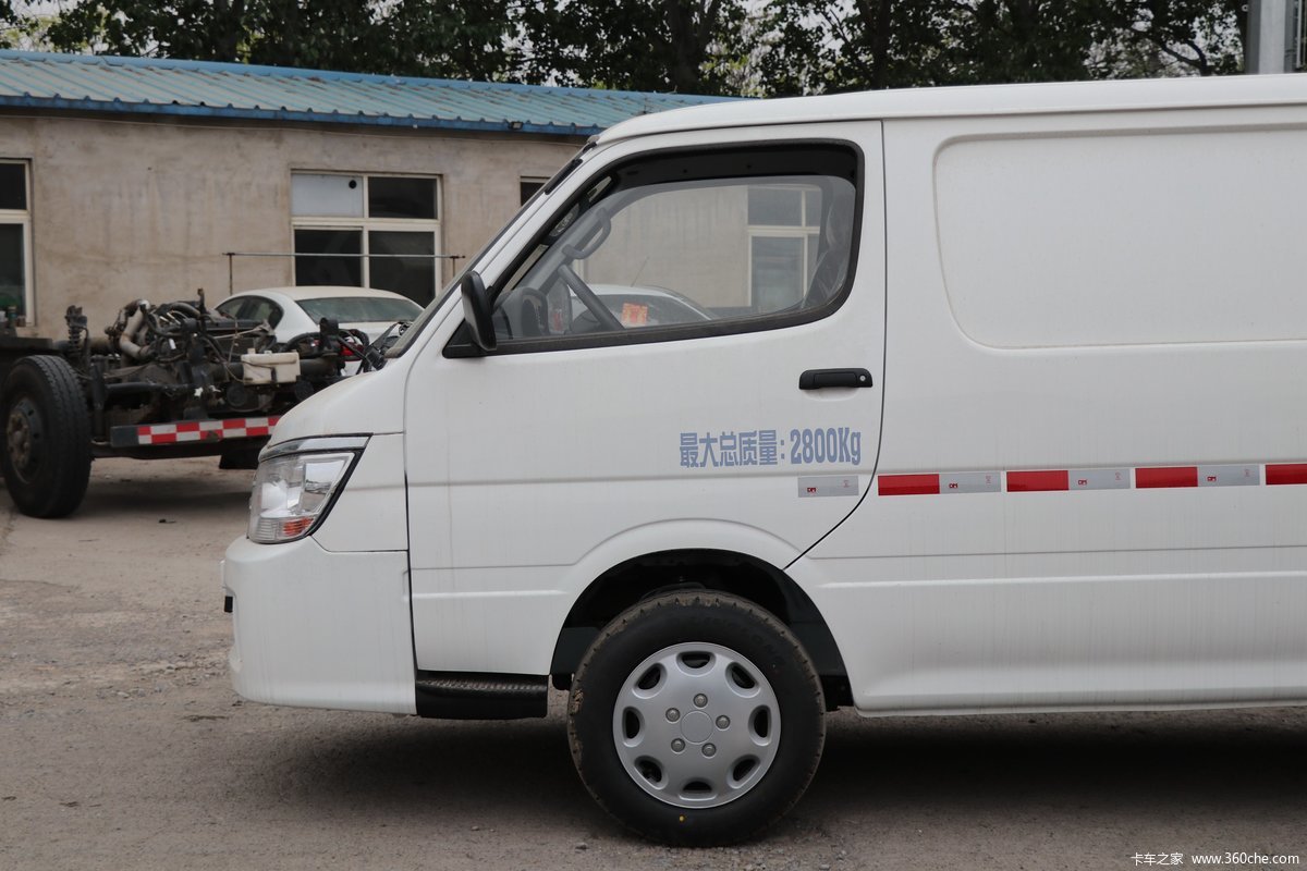 华晨雷诺 大海狮 金杯 海狮 2019款 136马力 2座 2.0l封闭货车 外观