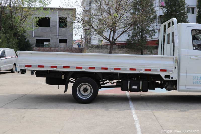 【图】凯马 锐捷 1.6l 122马力 3.